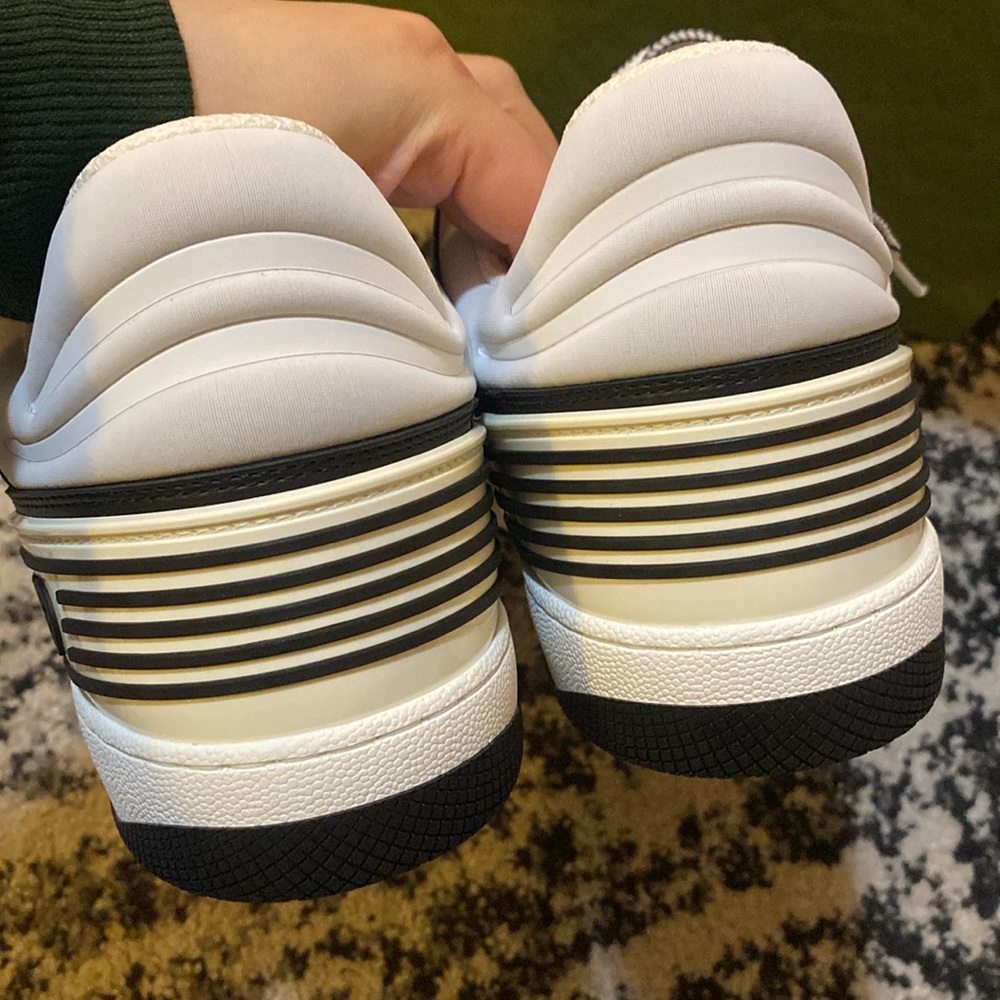 Gucci Men’s Basket low-top sneakers Black/White - Picture 6 of 16